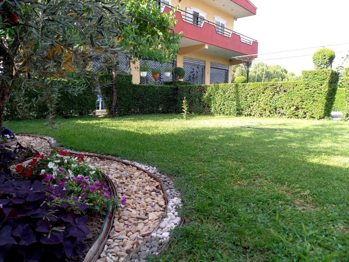 Manthoguesthouse Gjirokaster Exterior photo
